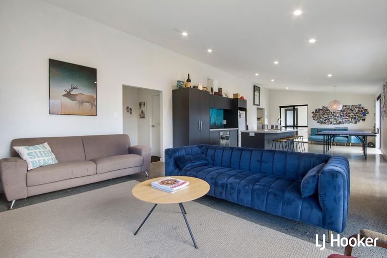 Photo of property in 26 Reel Road, Athenree, Waihi Beach, 3611