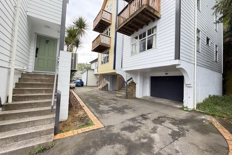 Photo of property in 146h Aro Street, Aro Valley, Wellington, 6021