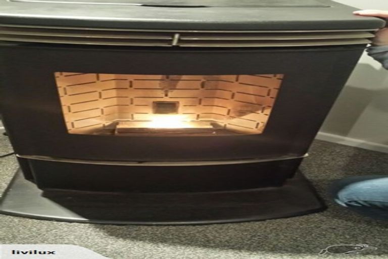 Photo of property in 41 Hudson Street, Island Bay, Wellington, 6023