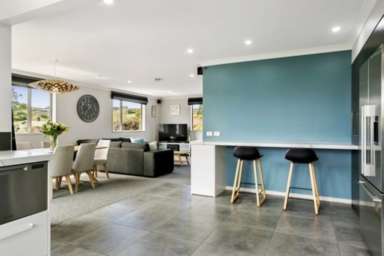 Photo of property in 78 Dalmore Way, Acacia Bay, Taupo, 3385