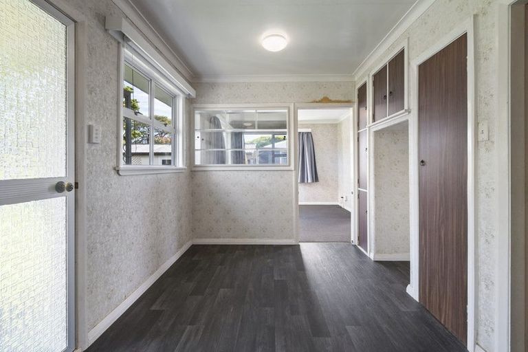 Photo of property in 24 Kent Crescent, Awapuni, Palmerston North, 4412