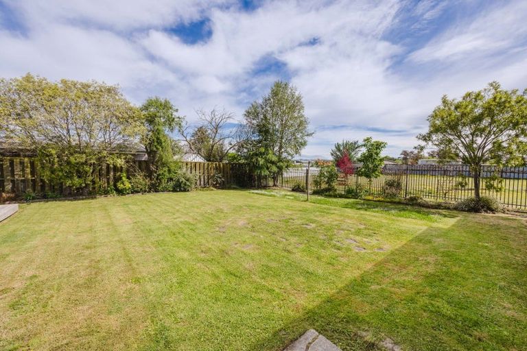 Photo of property in 12 Woburn Street, Waipukurau, 4200