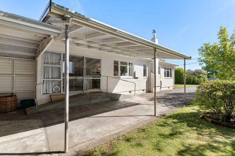 Photo of property in 70 Park Road, Carterton, 5713