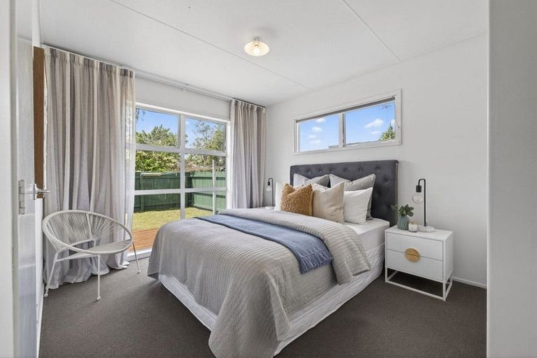 Photo of property in 4 Rhodes Drive, Kelvin Grove, Palmerston North, 4414