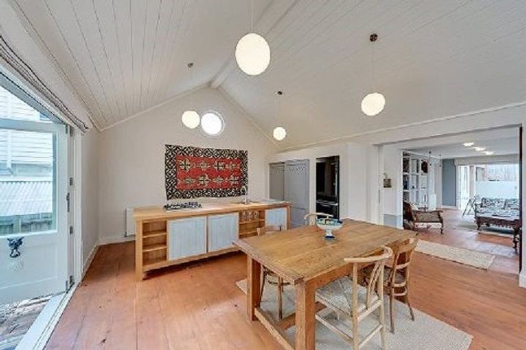 Photo of property in 34 Mays Street, Devonport, Auckland, 0624