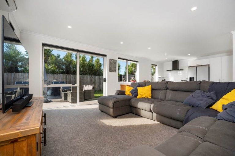 Photo of property in 96 Sentinel Avenue, Omokoroa, 3114