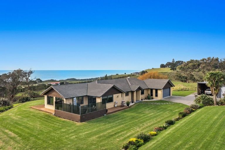 Photo of property in 45 Beach Road, Tirohanga, Opotiki, 3197