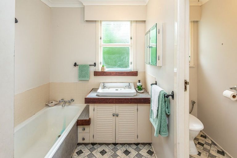 Photo of property in 9a Karewa Street, Castlecliff, Whanganui, 4501