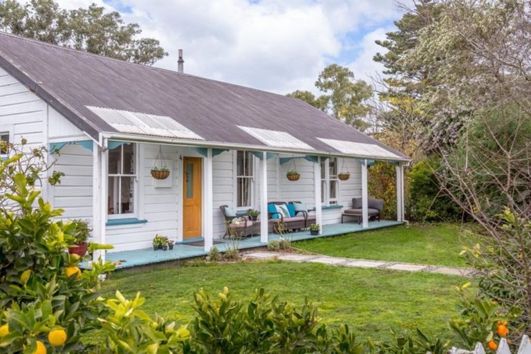 Photo of property in 54 No 1 Line, Tauwharenikau, Featherston, 5771