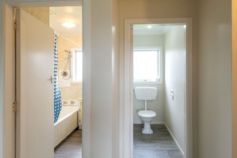 Photo of property in 6 Fox Street, Levin, 5510