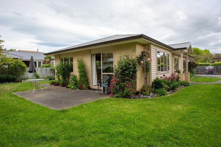 Photo of property in 11 Hilton Road, Carterton, 5713