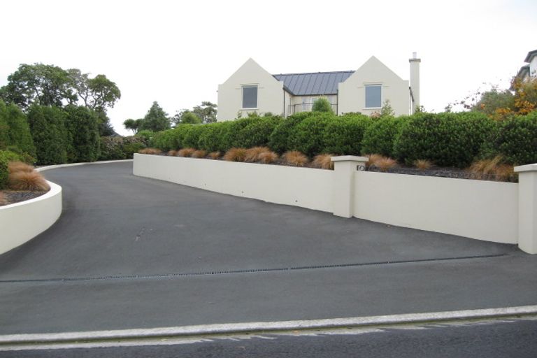 Photo of property in 17 Granville Terrace, Belleknowes, Dunedin, 9011