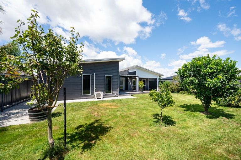 Photo of property in 8 Mckay Close, Frimley, Hastings, 4120