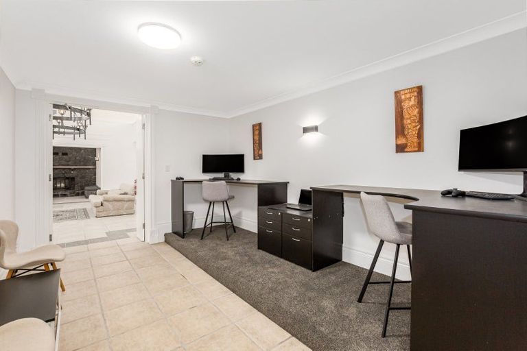 Photo of property in 430 Hawkins Hill Road, Brooklyn, Wellington, 6021