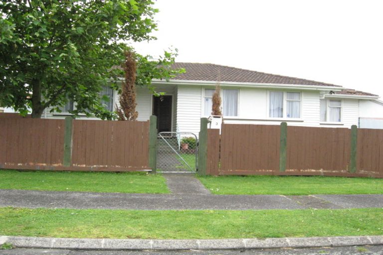 Photo of property in 3 Welby Place, Mangere, Auckland, 2022