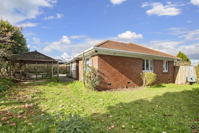 Photo of property in 1 Mclean Street, Woodville, 4920