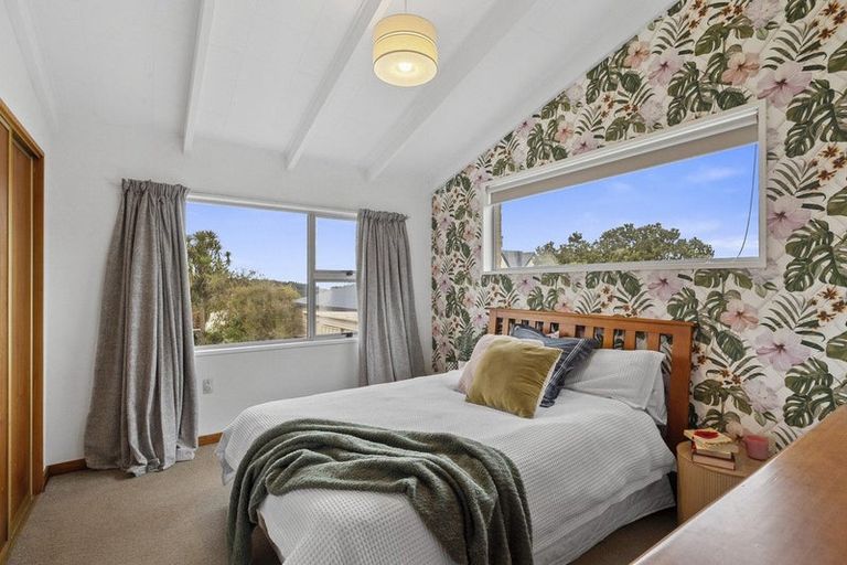 Photo of property in 28 Estuary Crescent, Fairfield, Dunedin, 9018