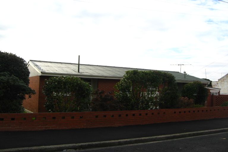 Photo of property in 55 Fitzroy Street, Caversham, Dunedin, 9012