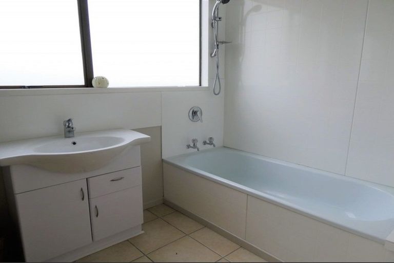 Photo of property in 2 Stanton Crescent, Karoro, Greymouth, 7805