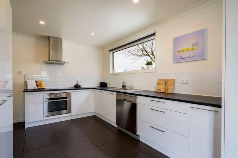 Photo of property in 272 Oxford Street, South Dunedin, Dunedin, 9012