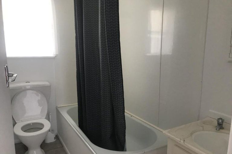 Photo of property in 2/18 Aubrey Street, Regent, Whangarei, 0112