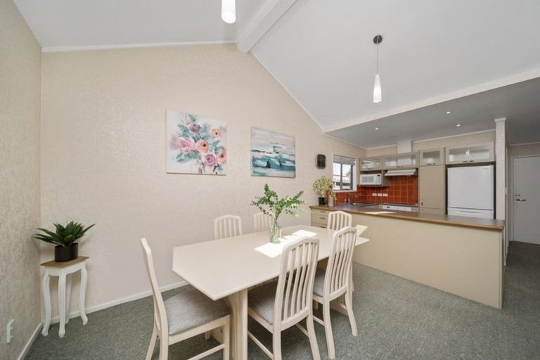 Photo of property in 1/3 Tainui Street, Welbourn, New Plymouth, 4312