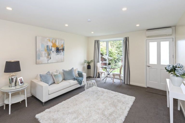 Photo of property in 1/5 Coles Place, St Albans, Christchurch, 8014