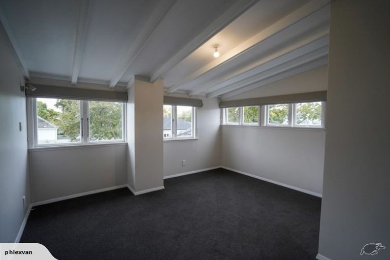Photo of property in 324 College Street, West End, Palmerston North, 4410