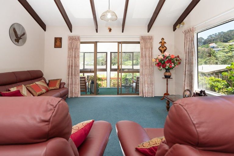 Photo of property in 51 Percy Dyett Drive, Karori, Wellington, 6012