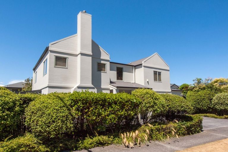Photo of property in 19 Chippenham Grove, Churton Park, Wellington, 6037