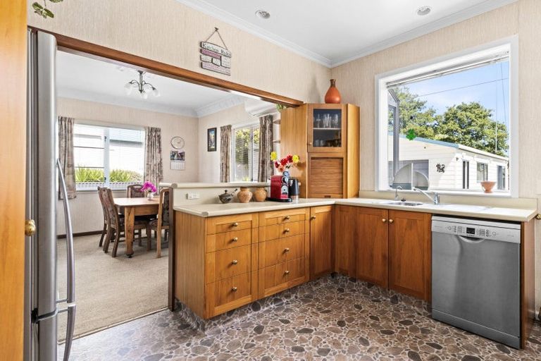 Photo of property in 34 Logan Avenue, Marewa, Napier, 4110