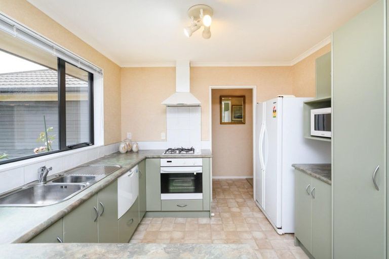 Photo of property in 3 Ronberg Street, Highbury, Palmerston North, 4412
