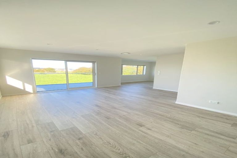 Photo of property in 7 Myland Drive, Hobsonville, Auckland, 0616