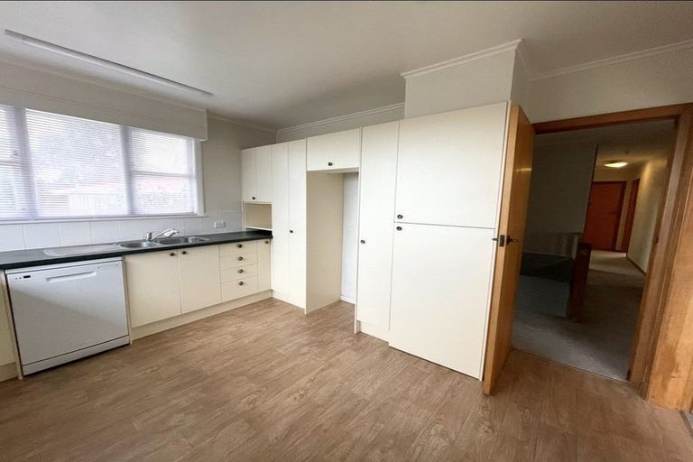 Photo of property in 139 Forrest Hill Road, Forrest Hill, Auckland, 0620