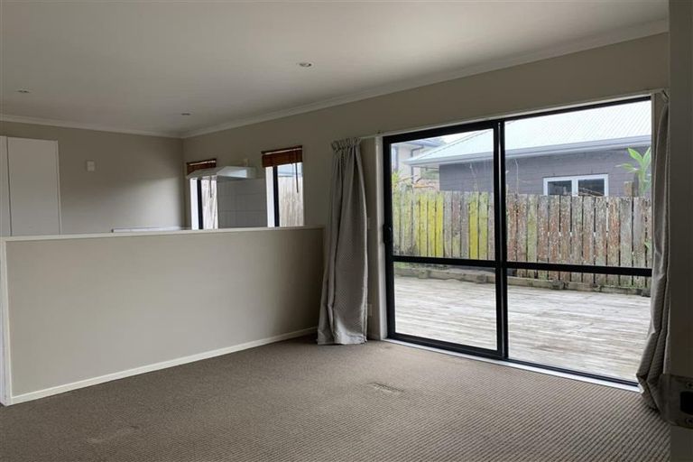 Photo of property in 2a Glenorchy Street, Glen Eden, Auckland, 0602