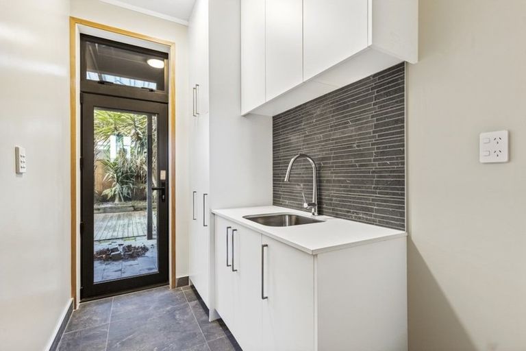 Photo of property in 24 Dawson Street, Hamilton East, Hamilton, 3216