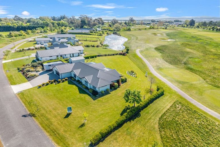 Photo of property in 28 Te Haunui Lane, Pegasus, 7612