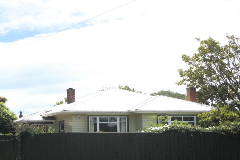 Photo of property in 1 Stenness Avenue, Somerfield, Christchurch, 8024