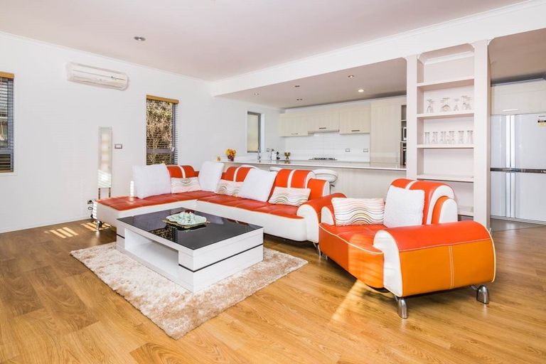 Photo of property in 59 Fields Parade, Oteha, Auckland, 0632