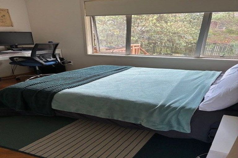 Photo of property in 210 Clovelly Road, Bucklands Beach, Auckland, 2012