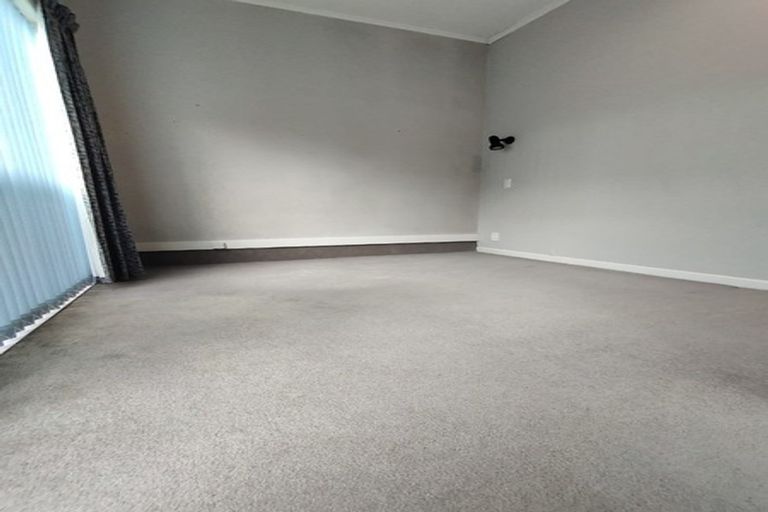 Photo of property in 22 Pine Terrace, Howick, Auckland, 2014