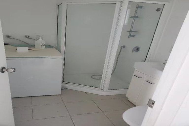 Photo of property in 1/542 Swanson Road, Ranui, Auckland, 0612