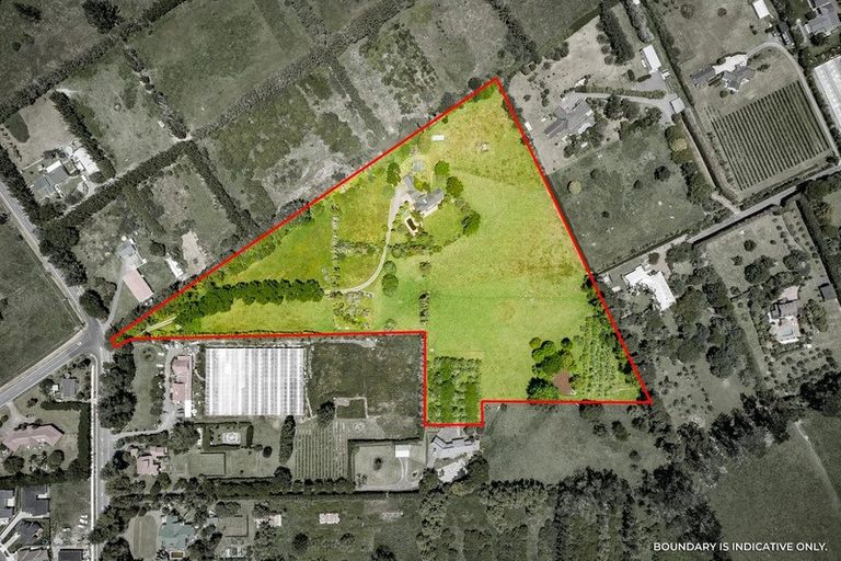 Photo of property in 116 Station Road, Kumeu, 0891