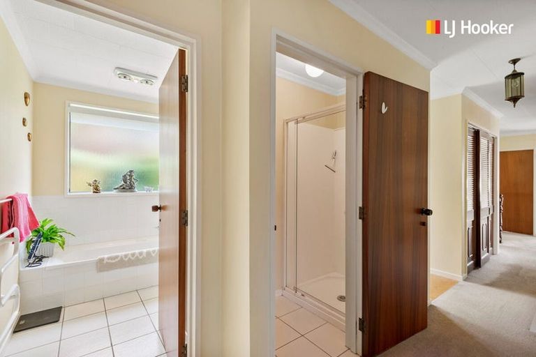 Photo of property in 31 Glenross Street, Glenross, Dunedin, 9011