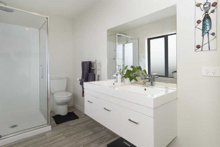 Photo of property in 36 Puhirake Crescent, Pyes Pa, Tauranga, 3112