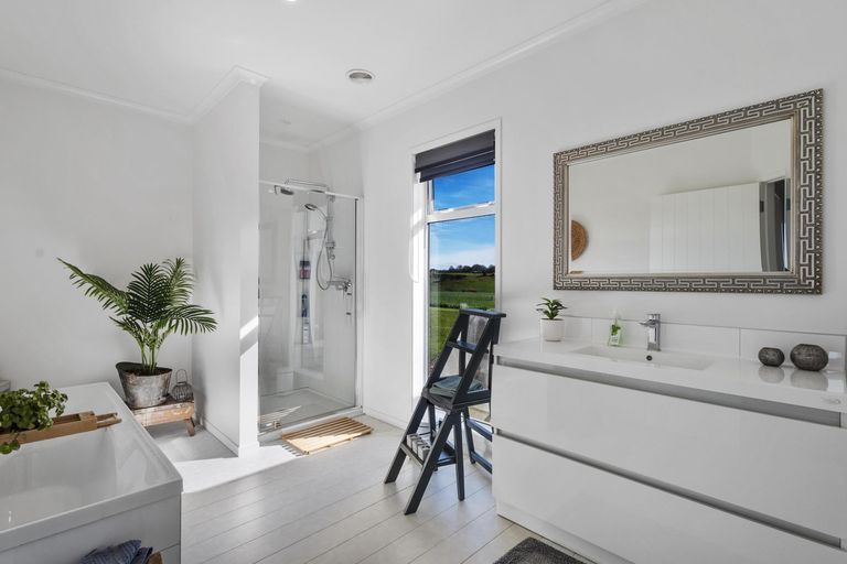 Photo of property in 238 Puketutu Road, Matamata, 3472