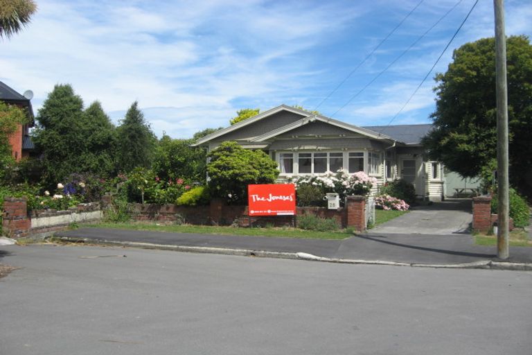 Photo of property in 28 Roxburgh Street, Sydenham, Christchurch, 8023