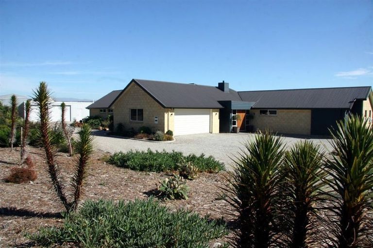 Photo of property in 224 Spur Road, Hadlow, Timaru, 7975