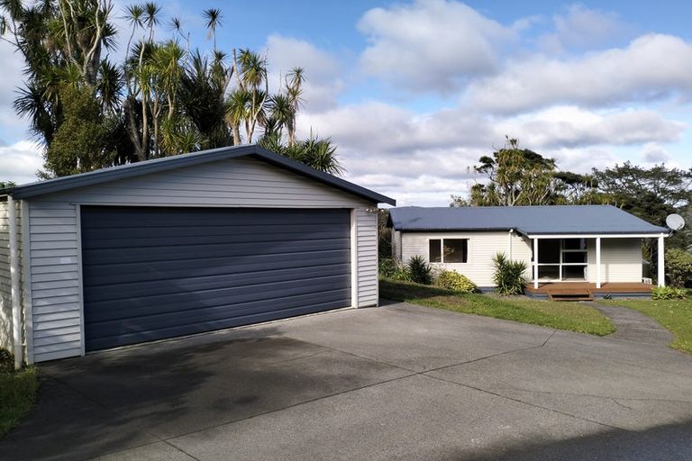 Photo of property in 419 Wairere Road, Waitakere, Henderson, 0782