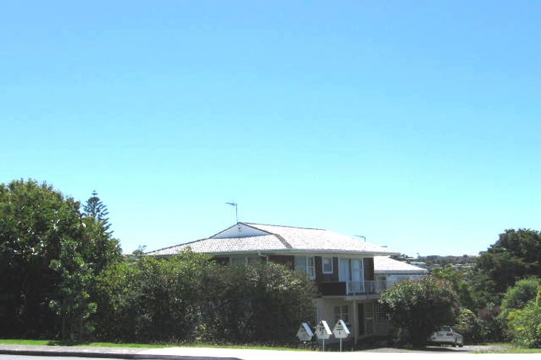 Photo of property in 3/47 East Coast Road, Milford, Auckland, 0620